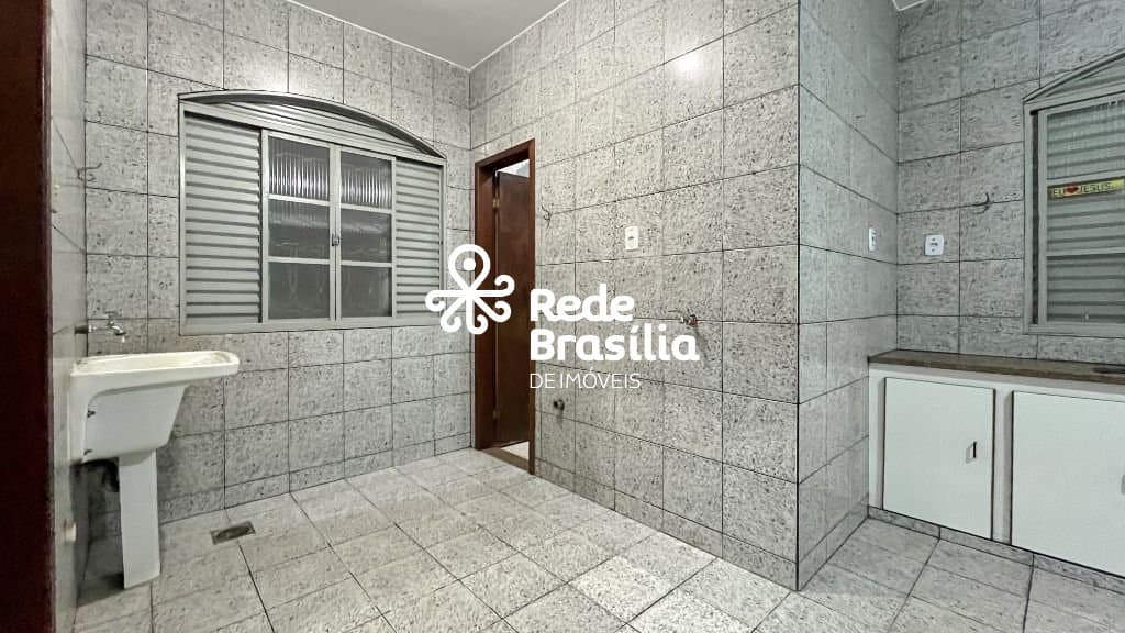 Imagem da propriedade TH30228 15