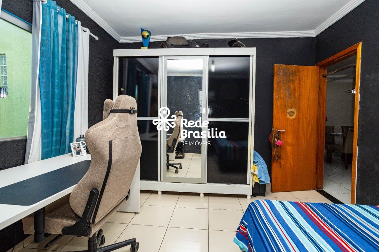 Imagem da propriedade UB1593 25